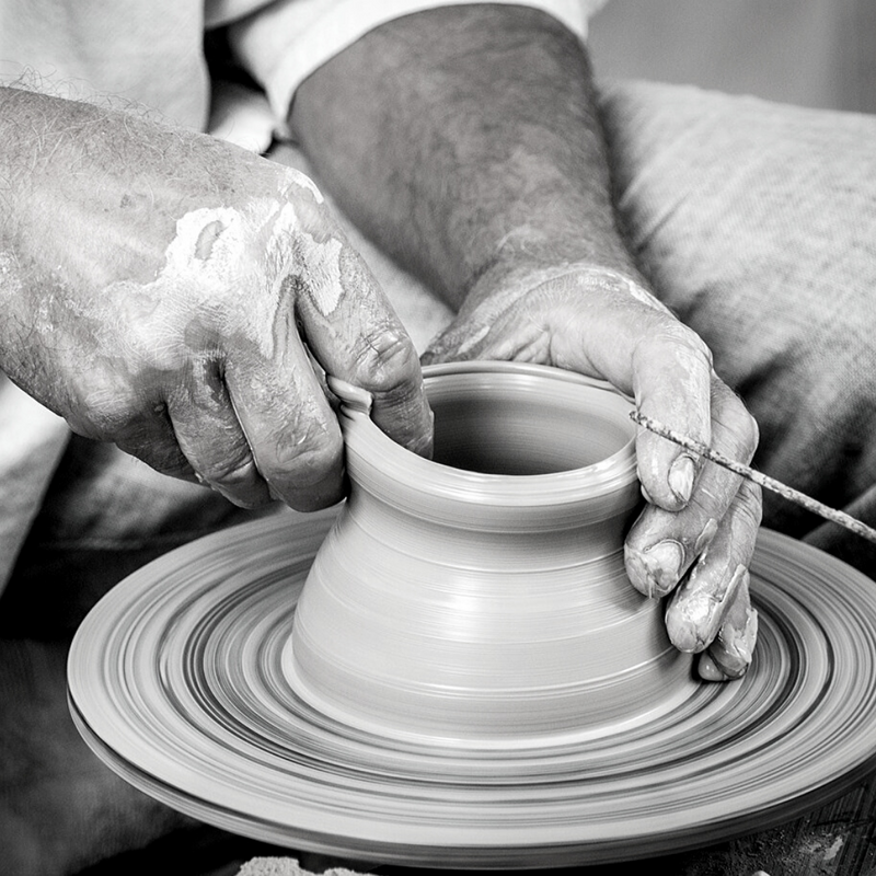 fabrication vaisselle céramique italienne