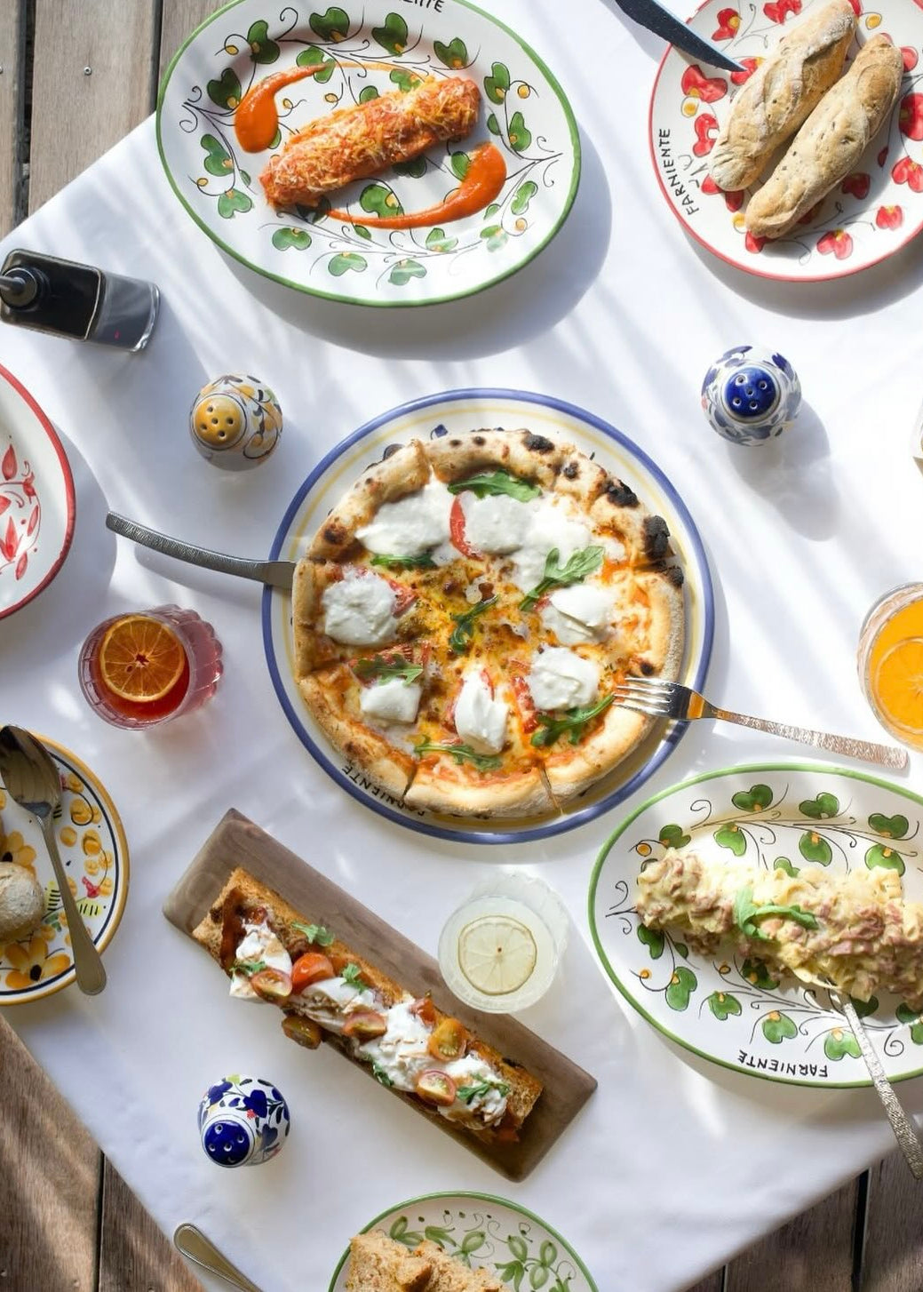 st regis bora bora - vaisselle molleni