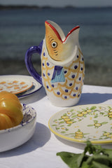 Vaisselle colorée en céramique italienne
